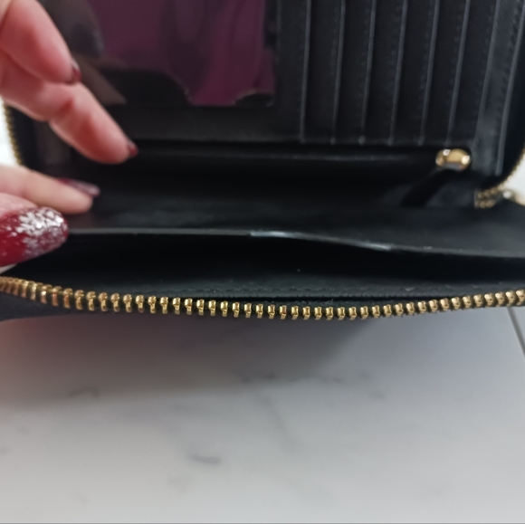 Michael Kors Black Sparkly Phone Wallet Wristlet - Picture 10 of 14